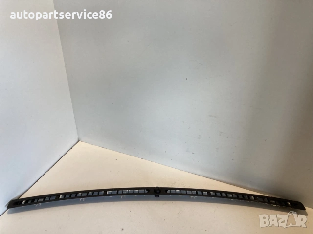 Предна декоративна лайсна на таблото за KIA Carnival 2.9 CRDi (2006–2012) 4D973-55810