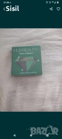 HUDA BEAUTY Emerald Obsessions палитра сенки , снимка 1 - Декоративна козметика - 47096965