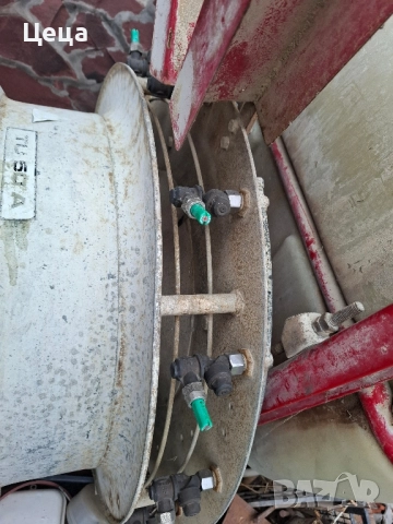 вентилаторна пръскачка 200 литра, снимка 3 - Селскостопанска техника - 51877407