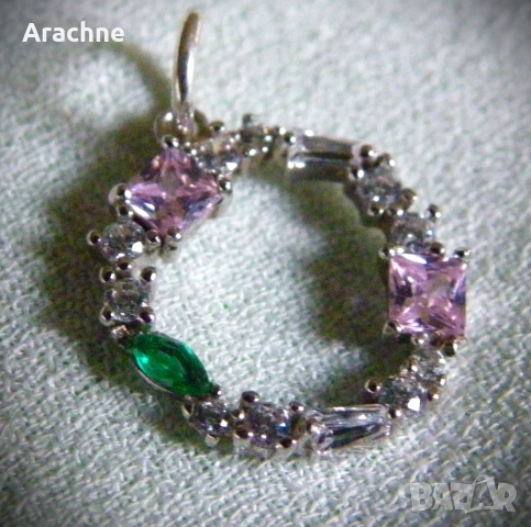 Сребърен медальон с турмалини и cz, снимка 5 - Колиета, медальони, синджири - 44213169