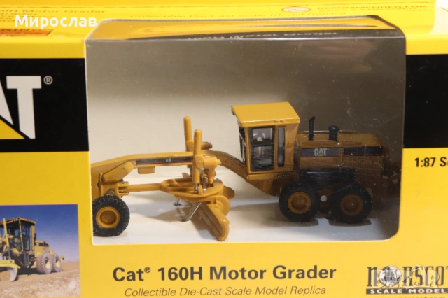 CAT 1/87 H0 ТРАКТОР БАГЕР ФАДРОМА ТОВАРАЧ ГРЕЙДЕР МОДЕЛ, снимка 2 - Колекции - 53586729