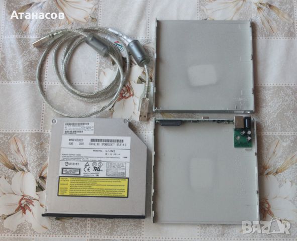 Panasonic UJ-840 DVD±RW Rewritable Drive IDE  записвачка, снимка 1