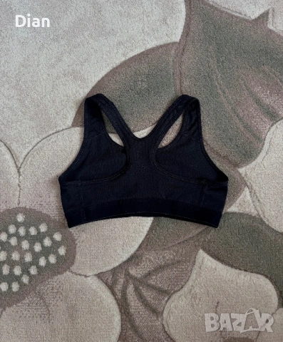 Дамско бюстие Nike , снимка 2 - Корсети, бюстиета, топове - 53586154