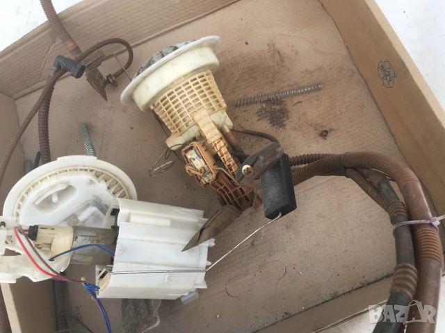 Горивна помпа Мерцедес ML350 бензин , снимка 2 - Части - 52327177