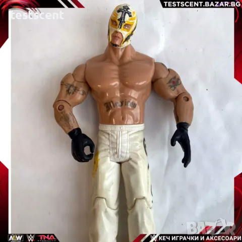 Екшън фигура WWE Rey Mysterio Рей Мистерио 2003 White Jakks Pacific USA figure играчка, снимка 8 - Фигурки - 48437775