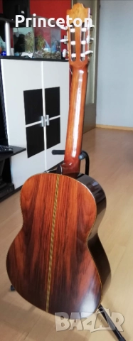Продавам класическа китара 🎸🎸🎸 YAMAHA G240, снимка 8 - Китари - 51450288
