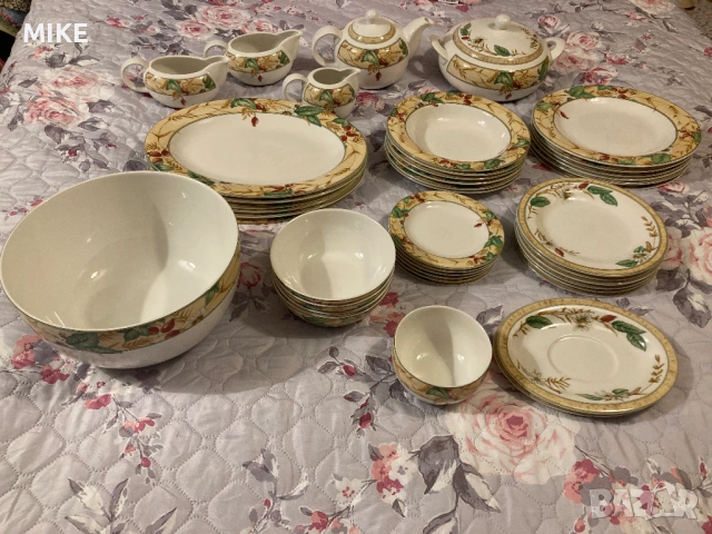 Порцеланов сервиз за хранене от 42 части