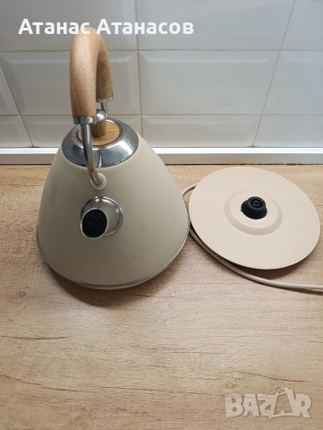 Електрическа кана Retro CREATE, капацитет 1,7 литра, снимка 3 - Кани - 52980592