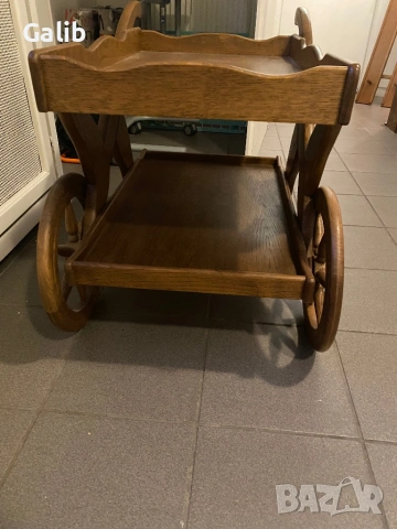 Красива количка за сервиране изработена от масивно дърво, снимка 3 - Маси - 54127152