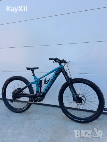 Trek Rail 9 Bosch-C ключове за батерията и оригинално Bosch зарядно 4А