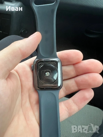 Apple watch se 40mm, снимка 7 - Смарт часовници - 53460411