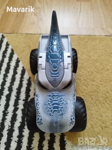 Монстър Шарк Hot wheels