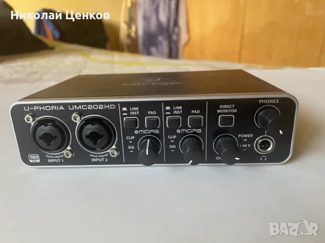 Продавам звукова карта Behringer U-Phoria UMC-202, снимка 3 - Други - 47077492