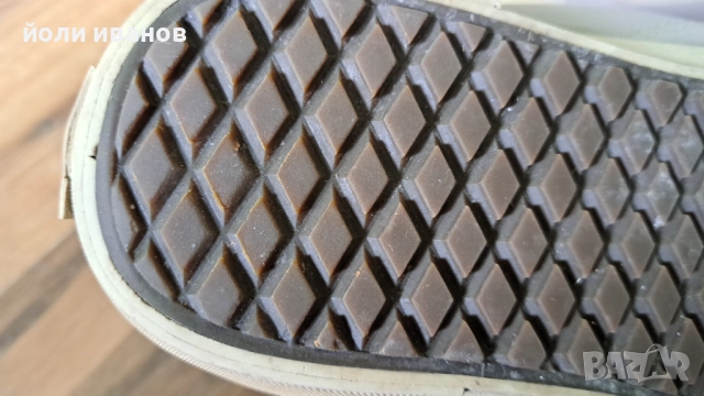 Vans -нови кожени маратонки 46 номер, снимка 5 - Маратонки - 52289469