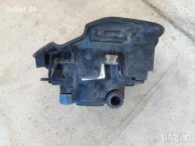 Халоген халогенка дясна за Дачия Сандеро 1, снимка 3 - Части - 50971813