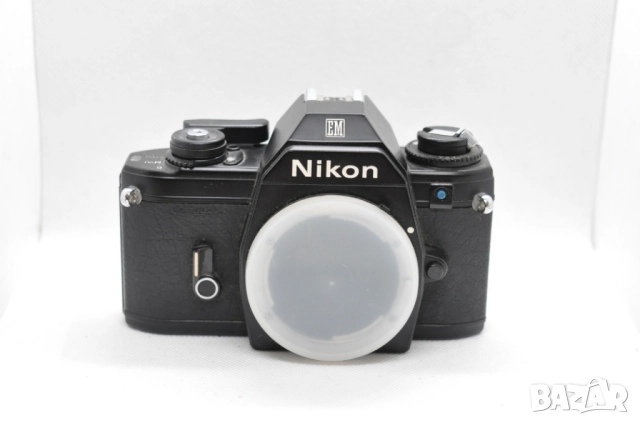 Фотоапарат Nikon EM