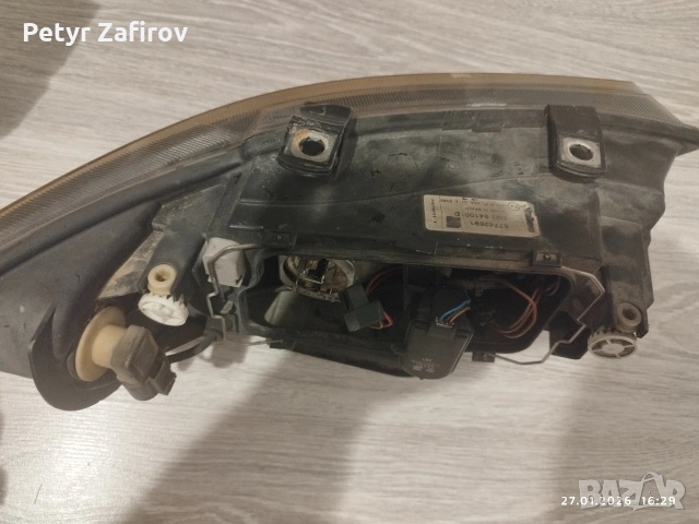 Фарове за Сеат Леон, снимка 2 - Части - 54149603