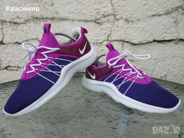 Дамски маратонки Nike Darwin, снимка 1 - Маратонки - 46400907