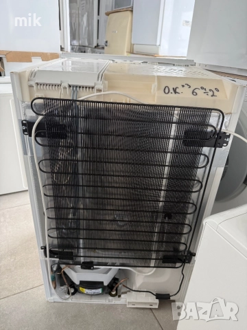 Малък хладилник за вграждане МИеле , снимка 6 - Хладилници - 52441294