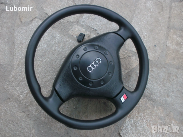 Волан трилъчев - оригинален S Line - Audi A4 - 1995 до 1997 год, снимка 3 - Аксесоари и консумативи - 53915338
