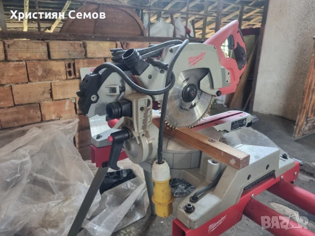 Изключително запазен електрически потапящ циркуляр MILWAUKEE MS 216 SB, снимка 4 - Други инструменти - 51179202