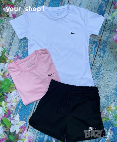 Дамски екип комплект Nike , снимка 1 - Спортни екипи - 46264760