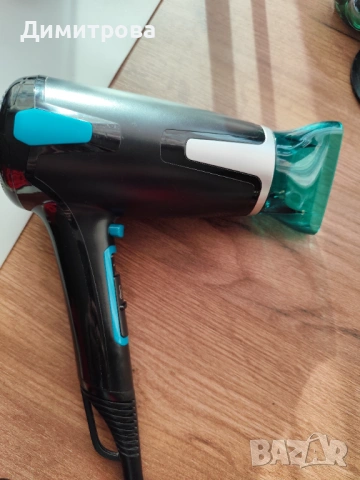 Сешоар Rowenta Moveling Ionic 2300 – Компактен, Мощен и Щадящ, снимка 5 - Сешоари - 53140961