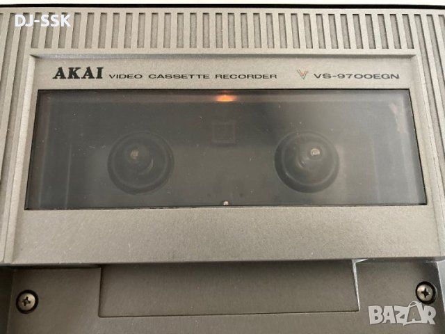 AKAI VS-9700EGN VINTAGE RETRO VHS ВИДЕО , снимка 13 - Плейъри, домашно кино, прожектори - 45482676