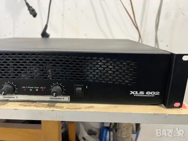 Crown XLS 602  2x840W, снимка 3 - Ресийвъри, усилватели, смесителни пултове - 49841471