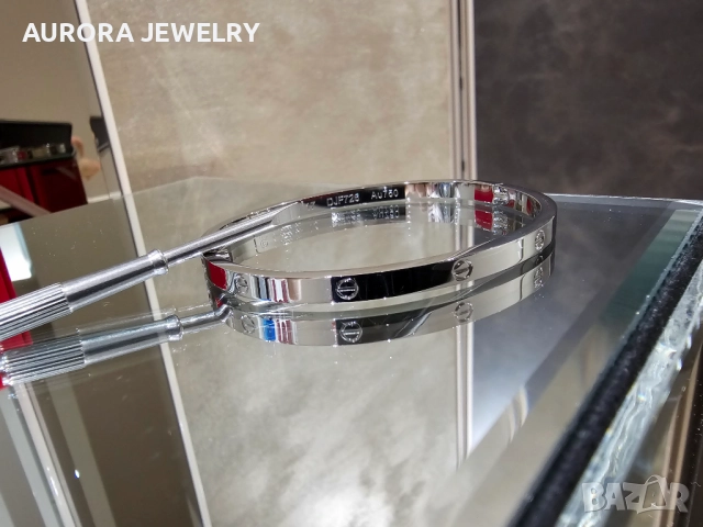 CARTIER Love White Gold Small Model Гривна с Отверка, снимка 3 - Гривни - 52870306