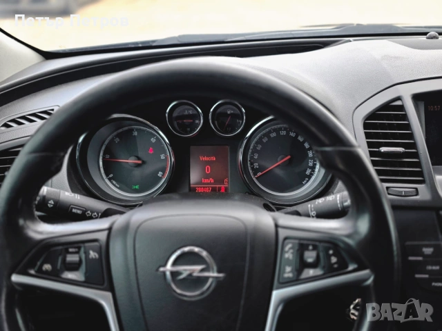 Opel Insignia 2.0 TDCI 130hp Navi-Clima-TipTop-Italy, TORINO!, снимка 9 - Автомобили и джипове - 54083170