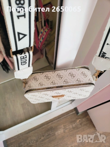 Нова бяла чанта Guess , снимка 2 - Чанти - 53973323