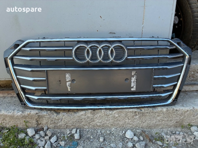 Решетка предна броня Audi A5. S-line. Ауди А5. 16-19г. 8W6853651R. С лека забележка