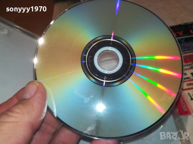 СБЛЪСЪК В БРОНКС ДВД 2010252214, снимка 16 - DVD филми - 52123922