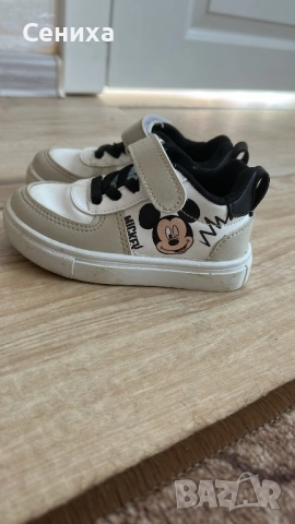 Продавам маратонки 21номер