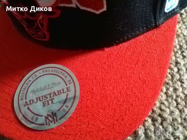 Чикаго Булс НБА баскетбол маркова бейзболна шапка на Мичел анд Несс Хардеуд Класик регулируема нова , снимка 5 - Баскетбол - 45545755