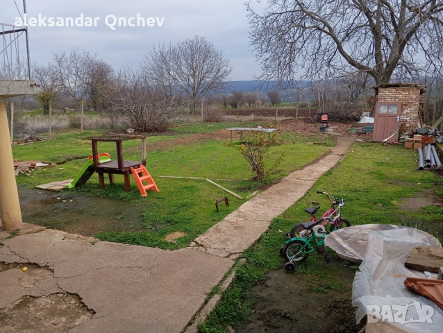 Продавам двуетажна къшта в грат сухиндол за повече информация на телефон .0884426529, снимка 4 - Къщи - 53468050