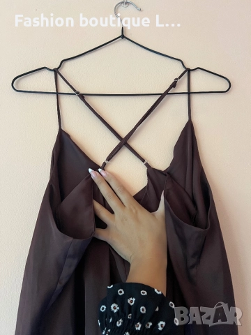 Сатенена кафява рокля с кръстосани презрамки на гърба с регулируема дължина S / M размер 🤎🤎🤎🤎🤎, снимка 5 - Рокли - 52235969
