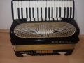Продавам акордеон Хонер Корнелия 3 96 баса , снимка 3