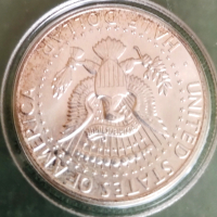 Юбилейна монета 1/2 долар от 1964 с лика на президента Джон Кенеди. Не е копие., снимка 2 - Нумизматика и бонистика - 44971819