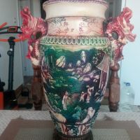Антикварна,красива и уникална,китайска ваза.Подписана., снимка 1 - Колекции - 45146772