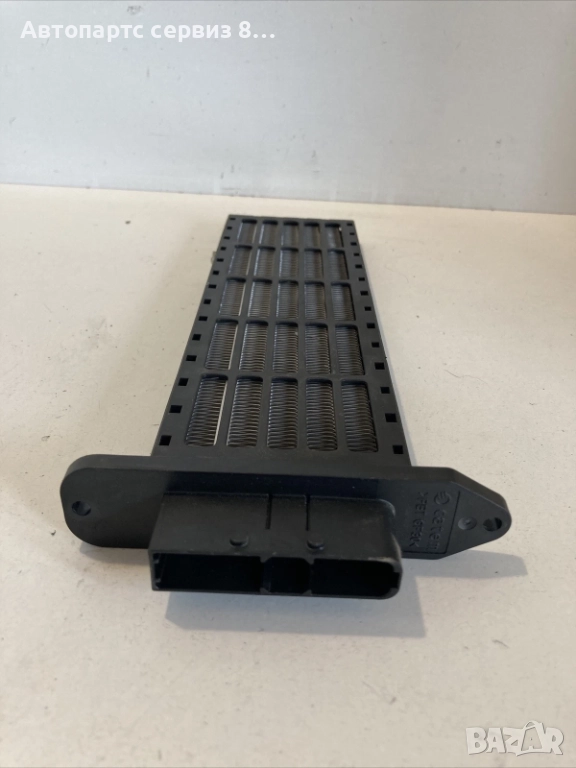 Оригинален радиатор на парното (отоплителен елемент) за Jeep Patriot 2008 г., 2.0 CRD, № AA013410-03, снимка 1