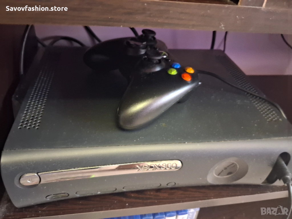 Xbo 360 elit със 8 игри, снимка 1
