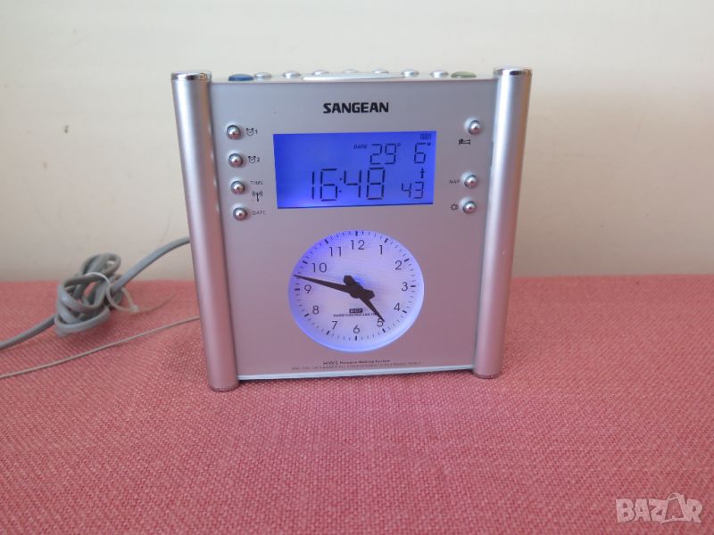 Sangean RCR-1 AM/FM Atomic Clock Digital Analog Clock Radio, снимка 1