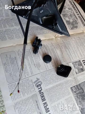 Дясно огледало за Фолксваген Пасат 2 1990 г., снимка 5 - Аксесоари и консумативи - 51770127