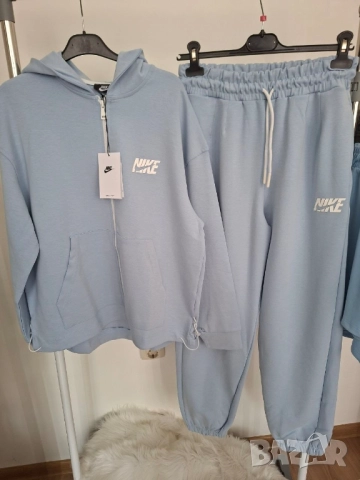 дамски екипи Nike , снимка 13 - Спортни екипи - 51564201