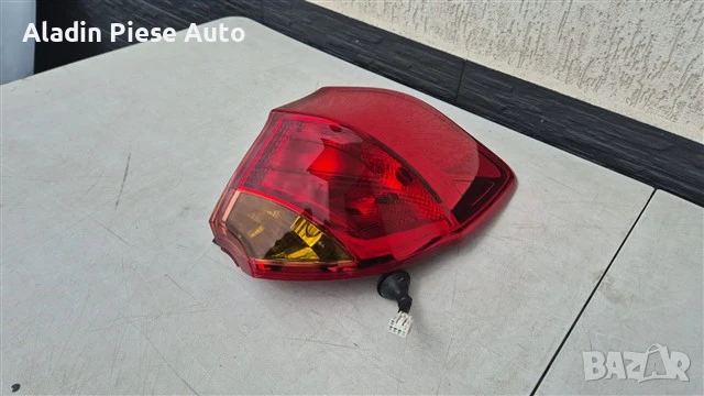 Заден десен стоп Kia Ceed година 2012 2013 2014 2015 2016 код 92402A20, 92402-A20 