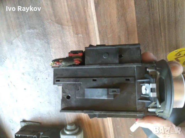 Гълтач  ключ VW Passat B6 (2005-2011г.) 3C0 905 843 Q , 3C0905843Q, снимка 3 - Части - 50986290