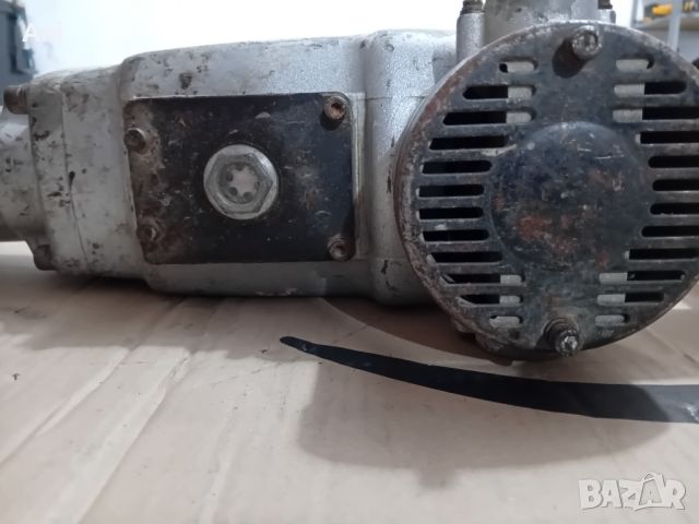 Къртач - Jobsite 110 V / 1500 W, снимка 3 - Други машини и части - 46137174