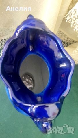 Винтидж ваза от Англия с цвят кобалт , снимка 2 - Вази - 45942818
